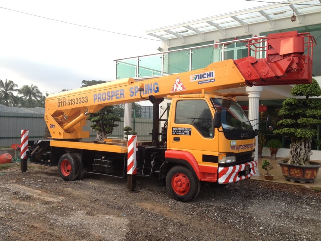 Aichi SK270